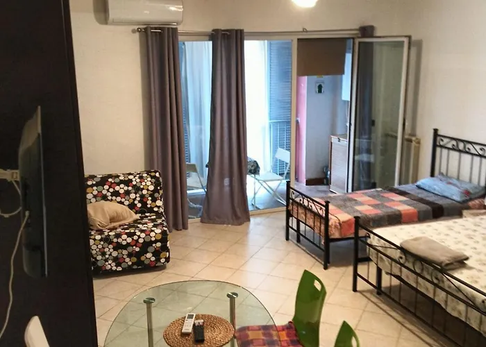 Genova Home アパート ジェノヴァ